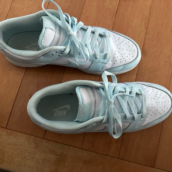 NIKE Dunk Low - Picture 3 of 4